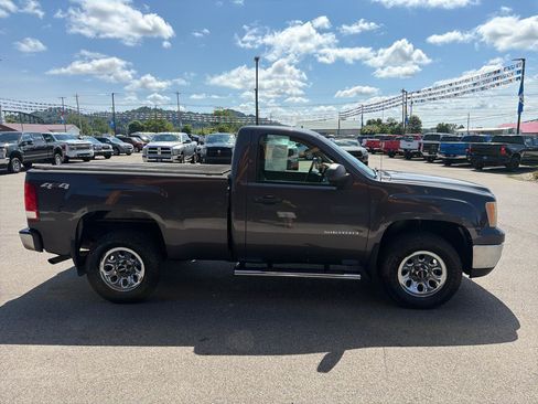Used 2011 GMC Sierra 1500 W/T w/ Work Truck Plus Package AWD/4WD image 21