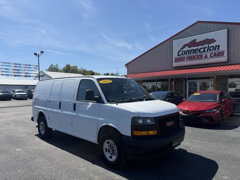Used 2023 GMC Savana 2500 w/ Driver Convenience Package RWD image 1