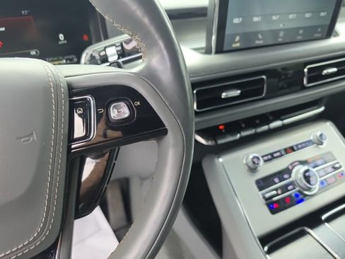 Used 2020 Lincoln Aviator Reserve w/ Elements Package Plus AWD/4WD image 16