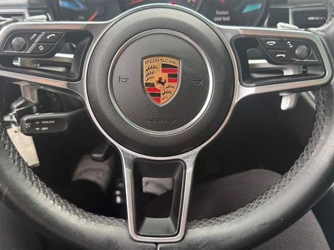 Used 2018 Porsche Macan AWD/4WD image 28