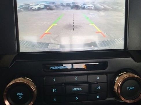 Used 2017 Ford F150 XL w/ Equipment Group 101A Mid image 3