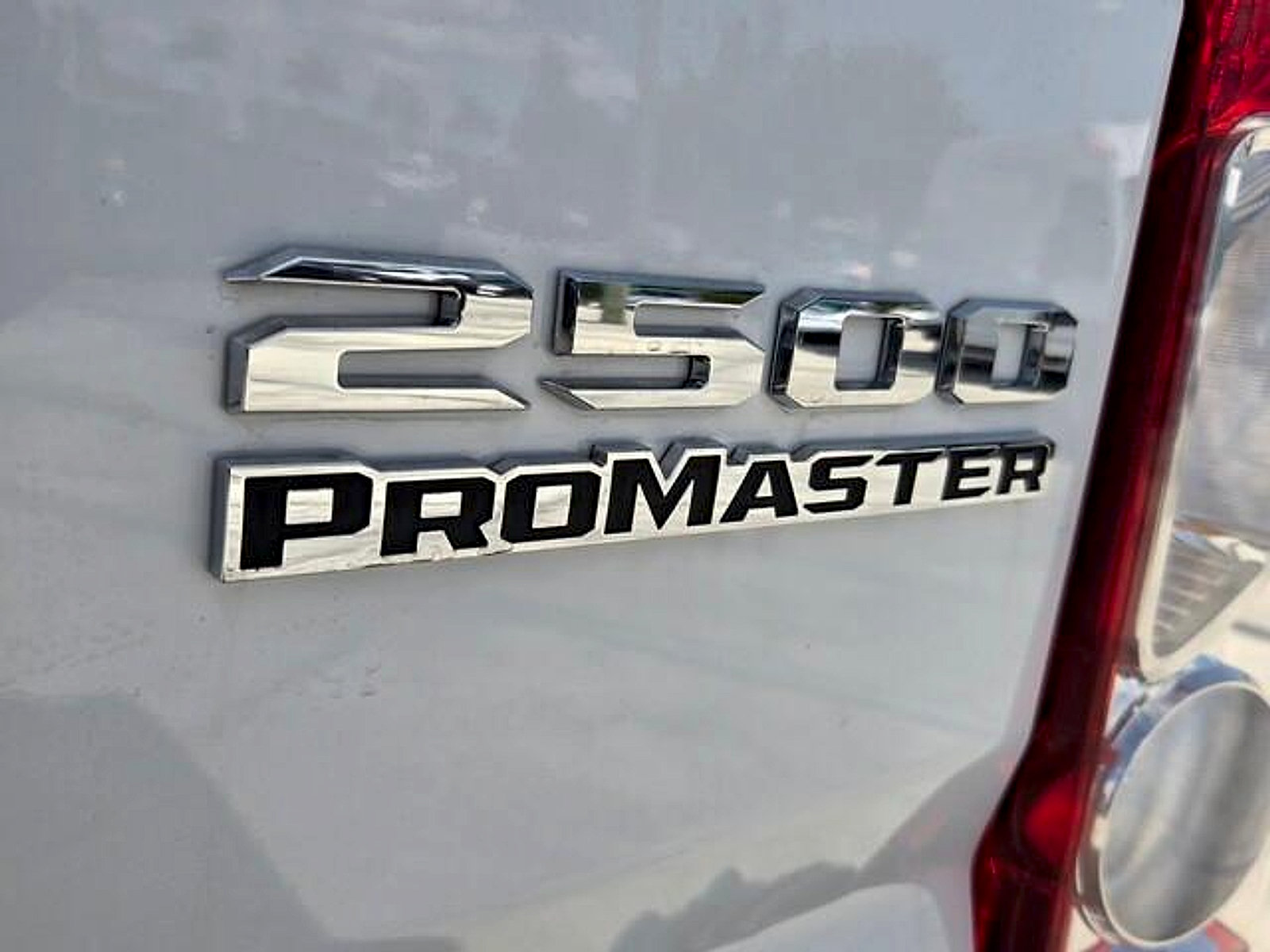 Used 2024 RAM ProMaster 2500 w/ Convenience Group FWD image 13