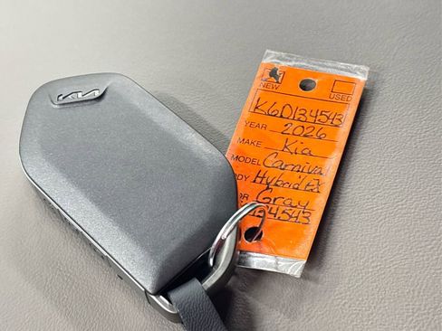 New 2026 Kia Carnival EX image 29