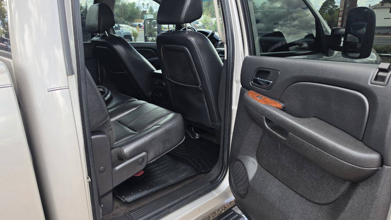 Used 2008 Chevrolet Silverado 3500 LTZ AWD/4WD image 13