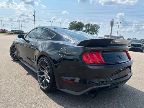 Used 2019 Ford Mustang Coupe w/ Black Accent Package RWD image 18