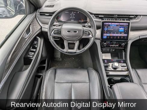 Used 2024 Jeep Grand Cherokee L Overland w/ Advanced Protech Group III AWD/4WD image 23