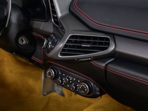Used 2013 Ferrari 458 Spider RWD image 35
