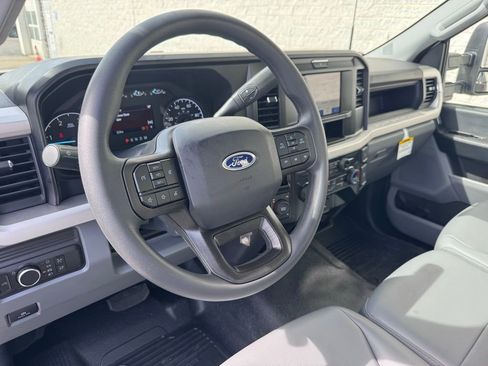 Used 2025 Ford F250 XL w/ XL Driver Assist Package AWD/4WD image 17