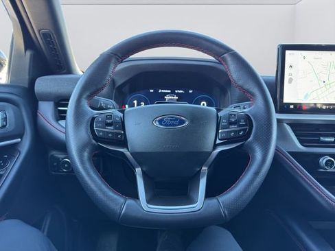 Used 2025 Ford Explorer ST-Line image 10