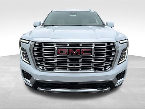 New 2026 GMC Yukon Denali w/ Advanced Technology Package AWD/4WD image 2