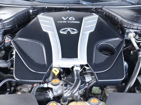 Used 2018 INFINITI Q50 Luxe RWD image 40