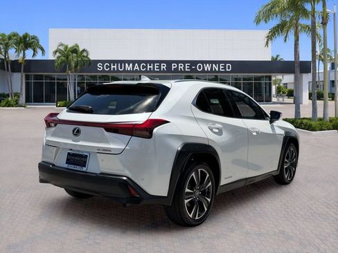 Used 2021 Lexus UX 250h w/ Accessory Package (Z2) AWD/4WD image 7
