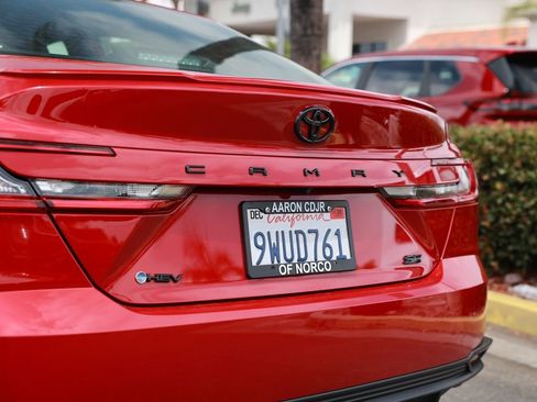 Used 2026 Toyota Camry SE FWD image 14