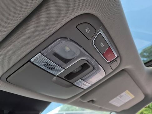 Used 2025 Kia Telluride S FWD image 20