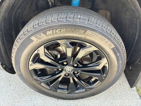 Used 2023 Toyota RAV4 XSE AWD/4WD image 16