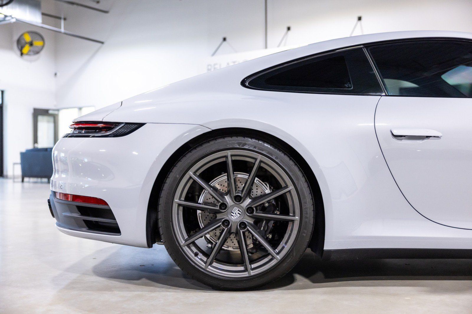 Used 2024 Porsche 911 Carrera T RWD image 25