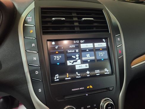 Used 2017 Lincoln MKC Select w/ Select Plus Package image 25