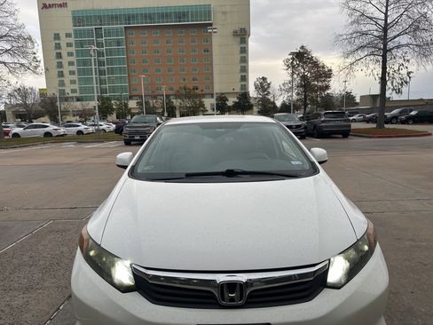 Used 2012 Honda Civic LX image 2