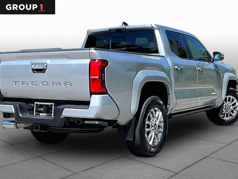 Used 2025 Toyota Tacoma Limited AWD/4WD image 13
