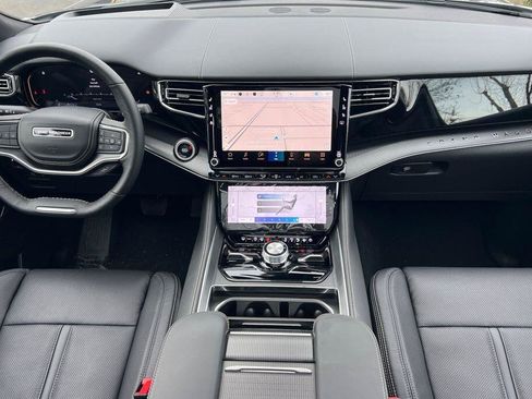 New 2026 Jeep Grand Wagoneer Summit w/ Premium Group III image 13