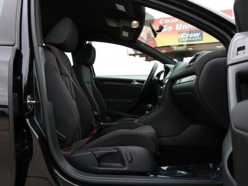 Used 2013 Volkswagen Golf 4-Door FWD image 49