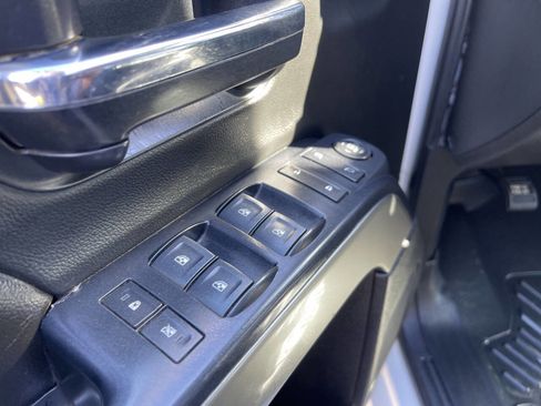 Used 2019 Chevrolet Silverado 2500 LT image 26