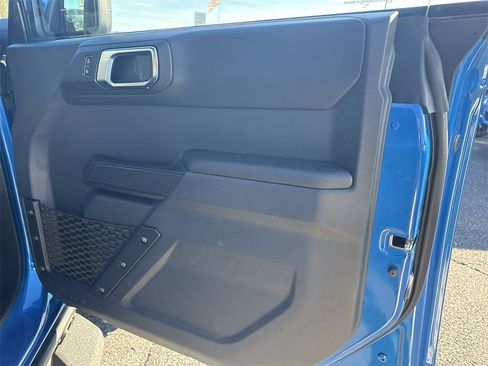 Used 2025 Ford Bronco Big Bend w/ Black Diamond Package image 14