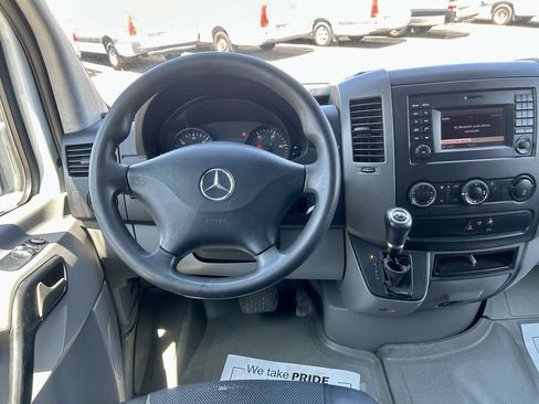 Used 2014 Mercedes-Benz Sprinter 3500 image 17