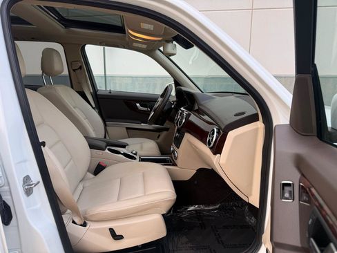 Used 2013 Mercedes-Benz GLK 350 4MATIC image 21