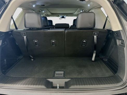 Used 2025 Honda Pilot Touring image 32