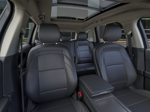 New 2026 Lincoln Nautilus Premier w/ Equipment Group 102A AWD/4WD image 10