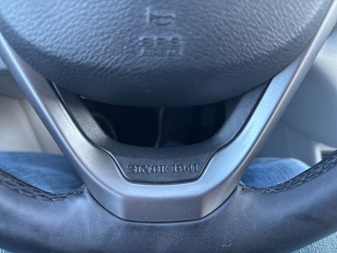 Used 2019 Jeep Cherokee Limited AWD/4WD image 44