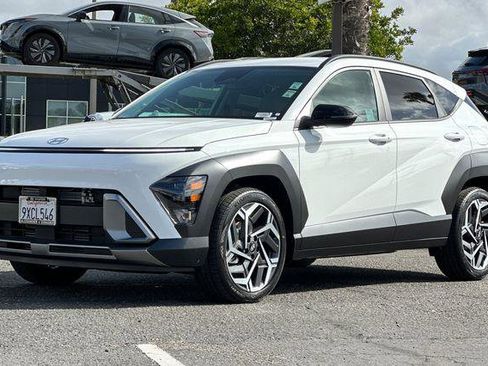 Certified 2026 Hyundai Kona SEL Premium FWD image 8