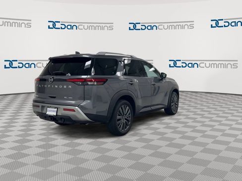 Used 2024 Nissan Pathfinder SL w/ SL Premium Package AWD/4WD image 8