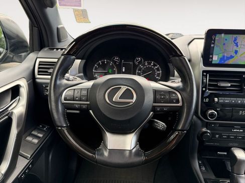 Used 2022 Lexus GX 460 Premium w/ Accessory Package AWD/4WD image 13