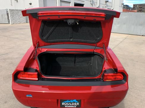 Used 2013 Dodge Challenger R/T image 18