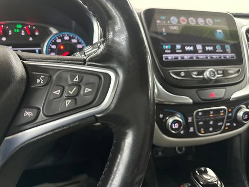 Used 2018 Chevrolet Equinox Premier AWD/4WD image 44