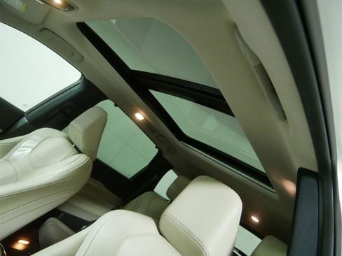 Used 2023 INFINITI QX60 Sensory w/ Cargo Package image 12