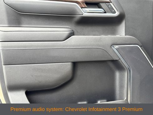 Used 2023 Chevrolet Silverado 1500 LT Trail Boss w/ Protection Package AWD/4WD image 3