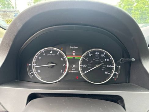 Used 2017 Acura RDX w/ Technology Package FWD image 16