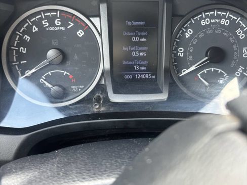 Used 2021 Toyota Tacoma TRD Off-Road w/ Technology Package image 16