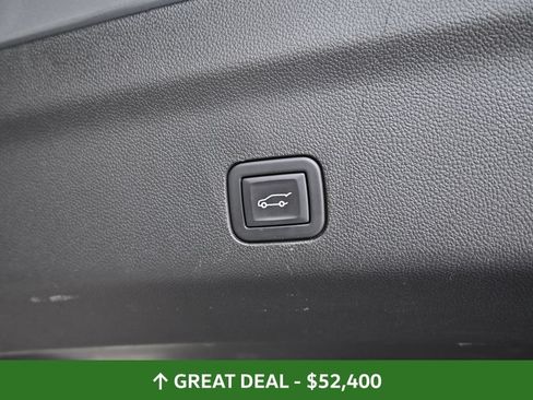 Used 2023 GMC Yukon Denali AWD/4WD image 25