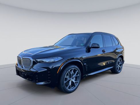 New 2026 BMW X5 xDrive50e w/ M Sport Package image 1
