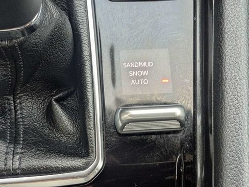 Certified 2024 Jeep Compass Latitude AWD/4WD image 24