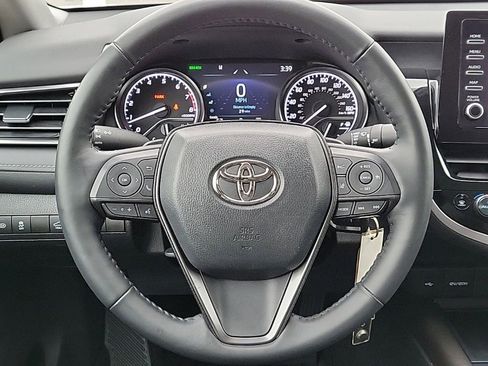 Used 2023 Toyota Camry SE w/ Cold Weather Package image 22