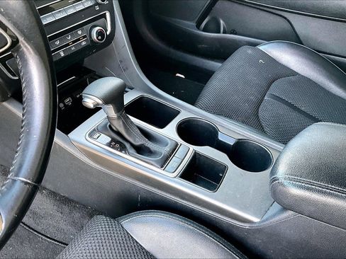 Used 2020 Kia Optima S FWD image 13