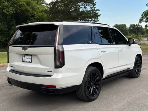 Used 2023 Cadillac Escalade Sport w/ LPO, ONYX Package AWD/4WD image 3