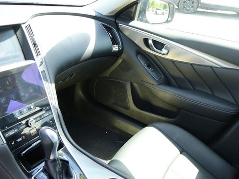 Used 2016 INFINITI Q50 3.0t Premium w/ Driver Assistance Package AWD/4WD image 22