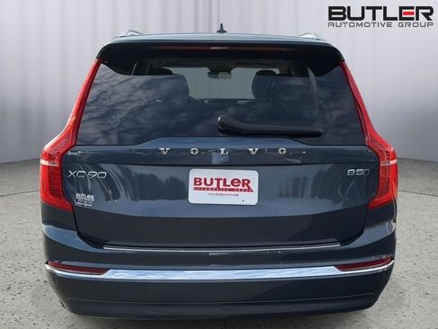 Used 2023 Volvo XC90 B5 Plus w/ Protection Package Premier AWD/4WD image 5