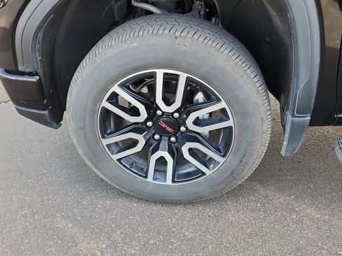 Used 2023 GMC Sierra 1500 AT4 w/ Technology Package image 7